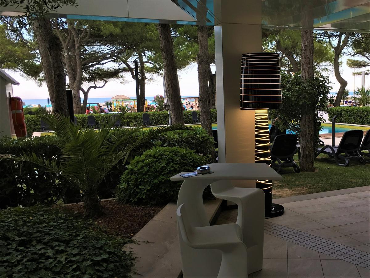 International Beach Hotel Lignano Sabbiadoro Exterior foto