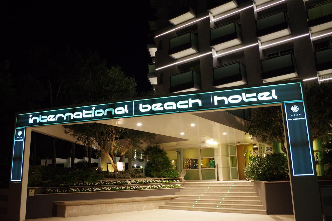 International Beach Hotel Lignano Sabbiadoro Exterior foto